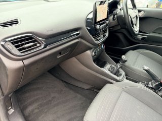 /photos/9739/1d0e92d9-1615-c8bd-b64a-03c102dfdd77_i320x240.jpg