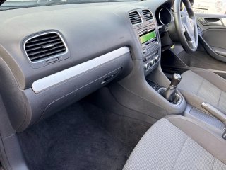 /photos/9739/271d728b-2813-86f9-b771-070207196fba_i320x240.jpg