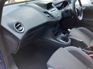 /photos/9739/9ac478ef-f955-685e-cd58-b3dca45c9370_i320x240.jpg