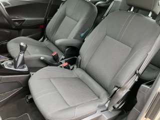 /photos/9739/a033af63-0a02-c42e-039d-f97ff47f123d_i320x240.jpg