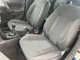 /photos/9739/aa311e40-f802-9fc8-8f97-90b14fbd5985_i320x240.jpg