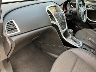 /photos/9739/ced46cbe-b7e5-fb7e-ff0a-107b1bb9154f_i320x240.jpg