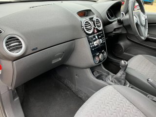 /photos/9739/d12b7749-1ae8-3d01-c5f3-8dfd9bbae0dd_i320x240.jpg