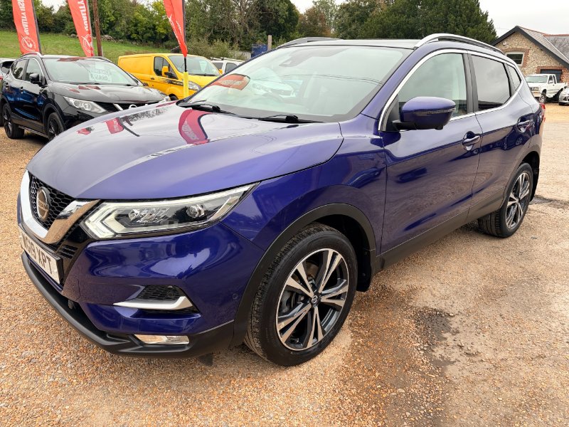 Nissan Qashqai 1.3 TEKNA Automatic. Petrol. AUTO Family SUV for sale in Waterlooville