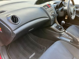 /photos/9739/de98657e-9404-5cf5-ec3c-9d62bbe49392_i320x240.jpg