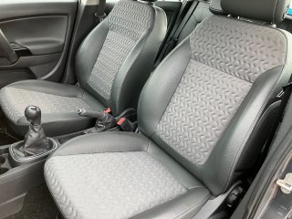 /photos/9739/fec3897c-1b55-8543-2c34-4784625c39eb_i320x240.jpg